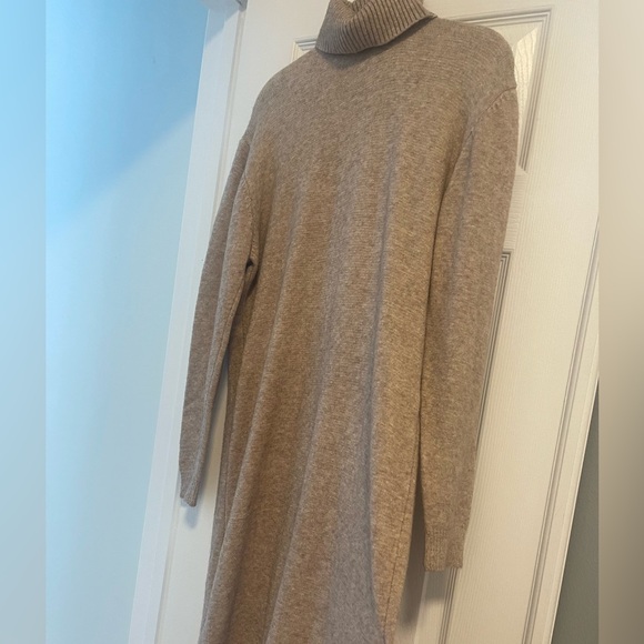 Oversized Turtleneck Knit Maxi Dress in size Large - Picture 4 of 11